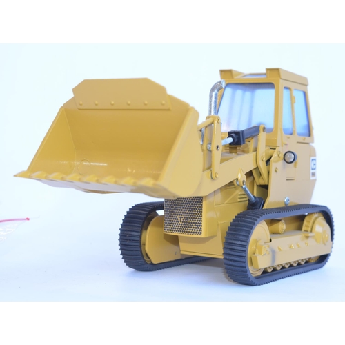 16 - Six diecast Caterpillar plant models, various scales (mostly 1/50) and manufacturers to include 4x N... 