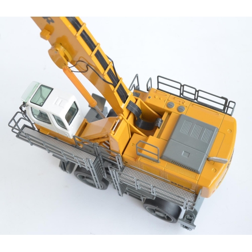 4 - Boxed highly detailed NZG 1/50 scale diecast Liebherr A954C Litronic High Rise Material Handler (Art... 