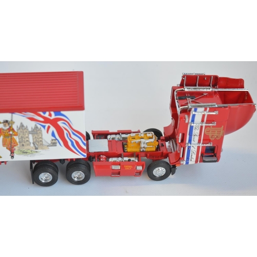 71 - Five boxed diecast truck models from Matchbox Collectibles to include Matchbox Collectibles KS187SA-... 