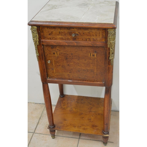 674 - C20th French gilt metal mounted inlaid burr walnut bedside cabinet, with marble top, frieze drawer a... 