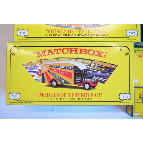 109 - Twenty five boxed Matchbox Models Of Yesteryear diecast model vehicles to include Code 2 branded exa... 