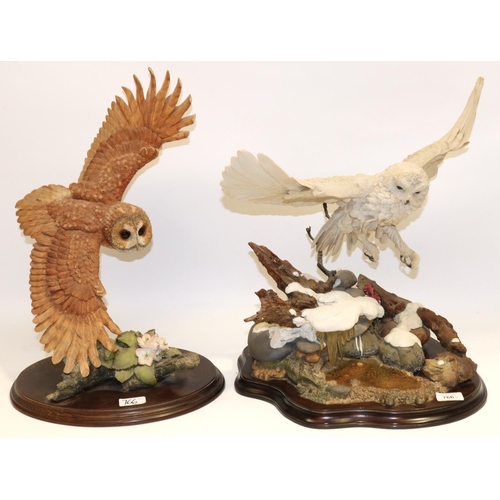 217 - Two large Country Artists owl figures: Graceful Flight CA762, and Arctic Flight CA444, max. H47cm (2... 