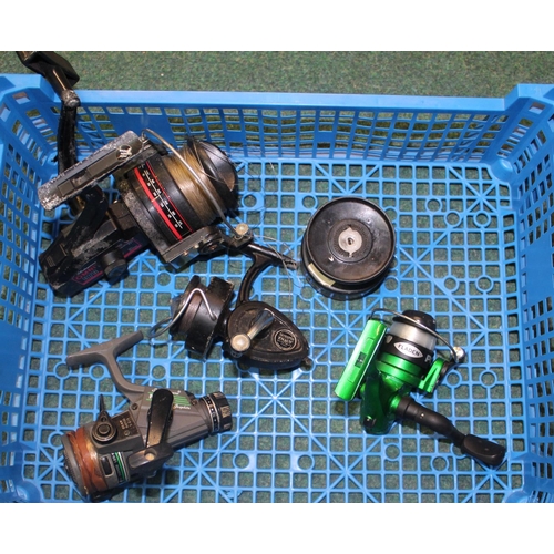 175 - Omni 070 Shakespeare reel and spare spool and tree others