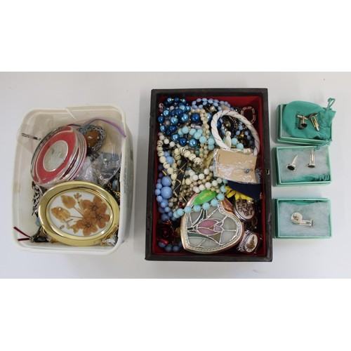 62 - Selection of misc. costume jewellery incl. three pairs of cufflinks in Tiffany and Co. bags with box... 