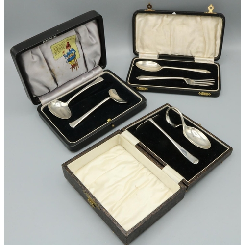 106 - George V1 Childs hallmarked silver spoon and pusher, in Little Jack Horner decorated fitted case, Bi... 