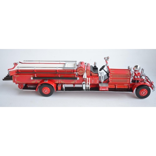 118 - Four boxed Matchbox Models Of Yesteryear diecast Fire Engine Series models, all large engines/sets t... 