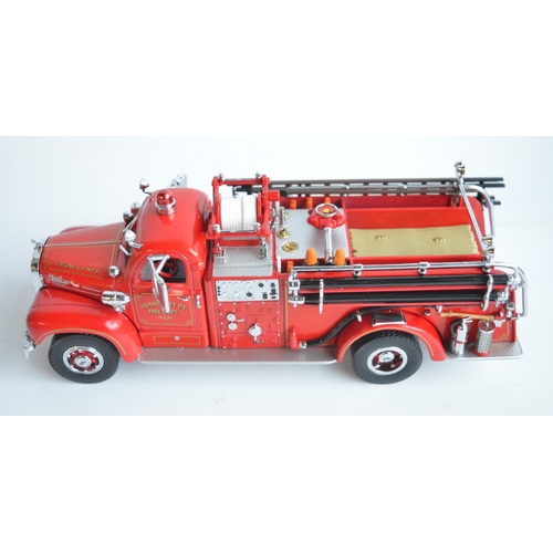 118 - Four boxed Matchbox Models Of Yesteryear diecast Fire Engine Series models, all large engines/sets t... 