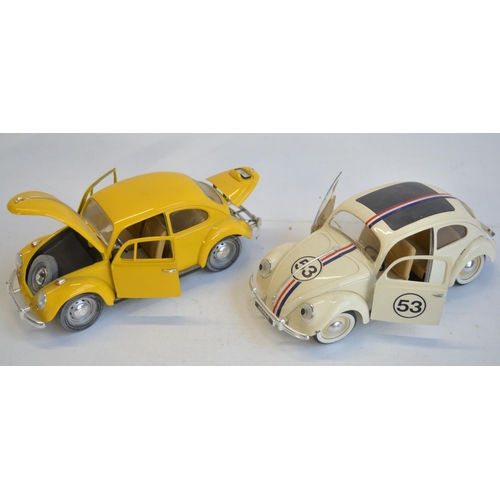 146 - Collection of Volkswagen Beetle models to include diecast 1/18 Maisto Special Editions, ceramic mone... 