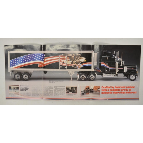 58 - Franklin Mint 1/32 scale highly detailed diecast Peterbilt 379 American truck model (bodywork, paint... 