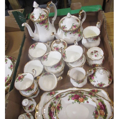 274 - Royal Albert Old Country Roses 61 piece dinner and tea service (2)