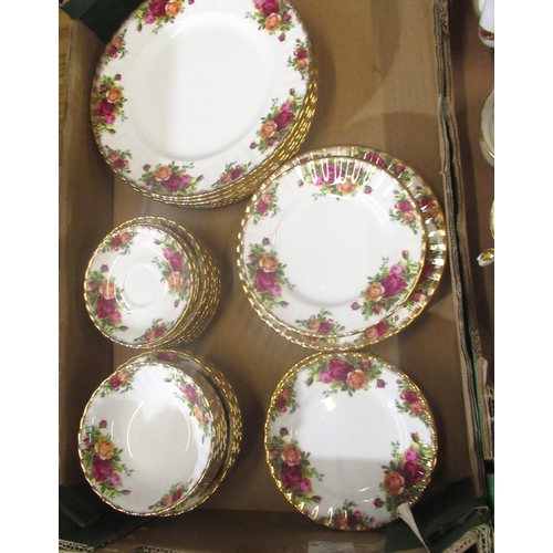 274 - Royal Albert Old Country Roses 61 piece dinner and tea service (2)