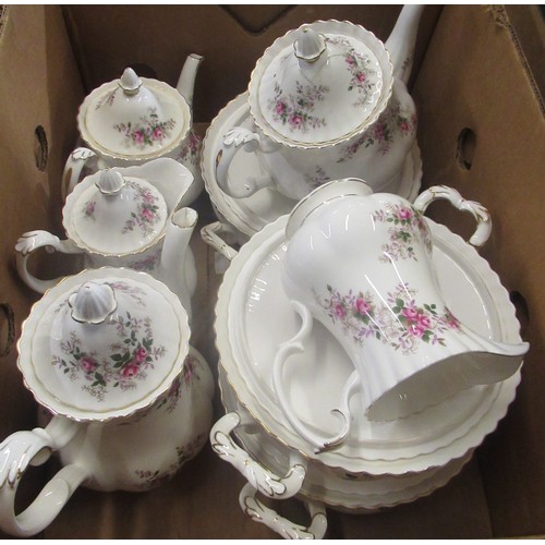 276 - Royal Albert Lavender Rose dinner and tea service, 160pcs approx