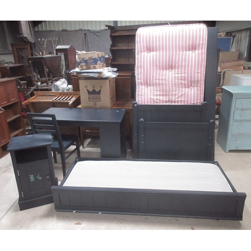 707 - Childs blue finish bed, with trundle bed, desk and chair