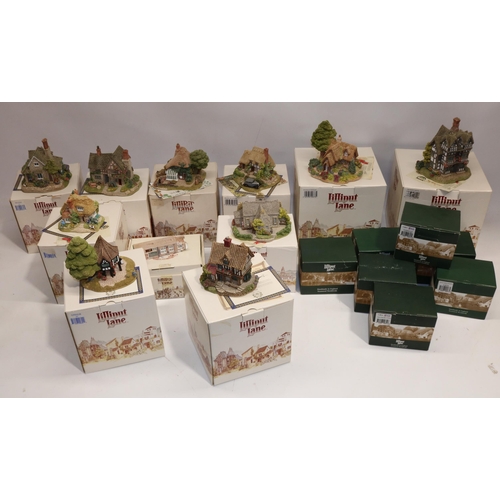 374 - Collection of boxed Lilliput Lane models, incl. 'The Priest's House', 'Heaven Lea Cottage', 'Gardene... 