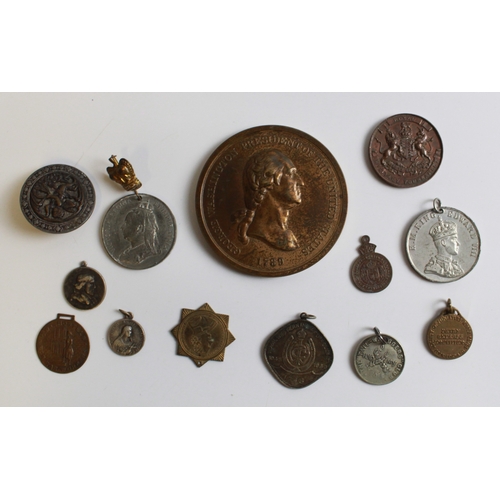 561 - Collection of commemorative medallions. George Washington  Peace and Friendship. The Tail Waggers cl... 