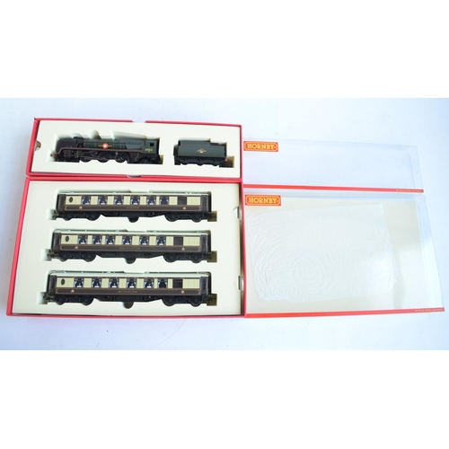 274 - Hornby OO gauge Orient Express Boxed Set with BR 4-6-2 United States Lines Merchant Navy Class Locom... 