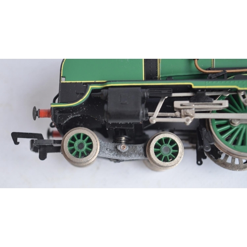 280 - Three limited edition OO gauge electric steam train models to include Bachmann SR Lord Nelson 4-6-0 ... 