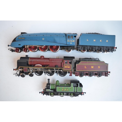 290 - Seven OO gauge electric steam train models to include Bachmann 31-276 LMS black Royal Scot 6134 