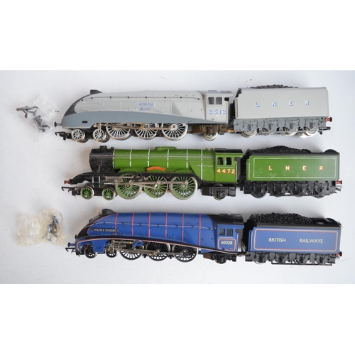 294 - Seven OO gauge electric steam train models from Hornby to include R099 LNER Class A4 