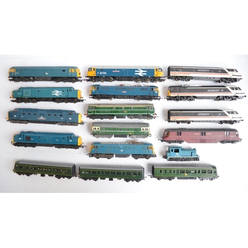 298 - Collection of previously used OO gauge electric diesel train models from include Hornby, Triang and ... 