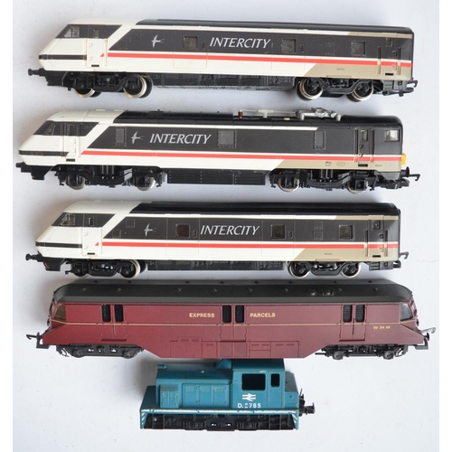 298 - Collection of previously used OO gauge electric diesel train models from include Hornby, Triang and ... 