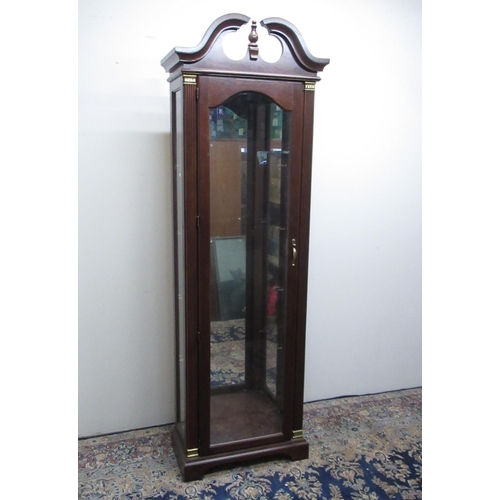 1204 - Geo. 111 style mahogany finish display cabinet, arched cresting, single door, H206cm W68cm D34cm