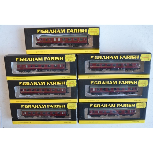 326 - Twenty two boxed N gauge railway coaches from Graham Farish and Wrenn. Contents very good to mint