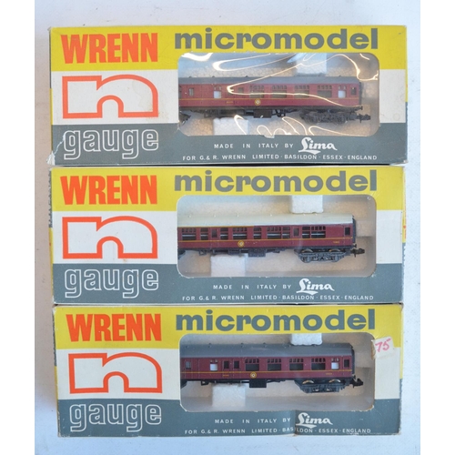 326 - Twenty two boxed N gauge railway coaches from Graham Farish and Wrenn. Contents very good to mint