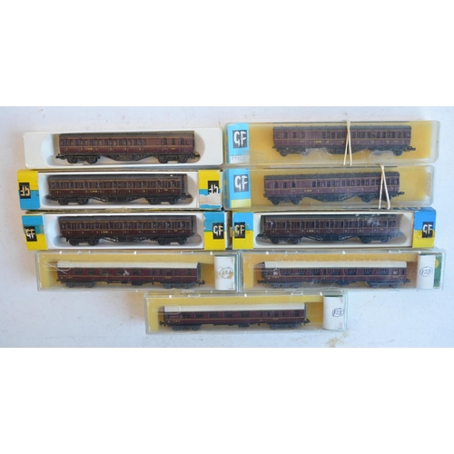 326 - Twenty two boxed N gauge railway coaches from Graham Farish and Wrenn. Contents very good to mint