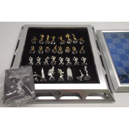 360 - Franklin Mint - Star Trek  - 25th Anniversary Special Edition Chess Set, and a Franklin Mint Insigni... 