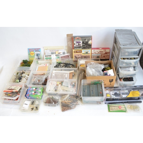 329 - Extensive collection of OO/HO gauge model railway scenic accessories to include figures, trees, buil... 