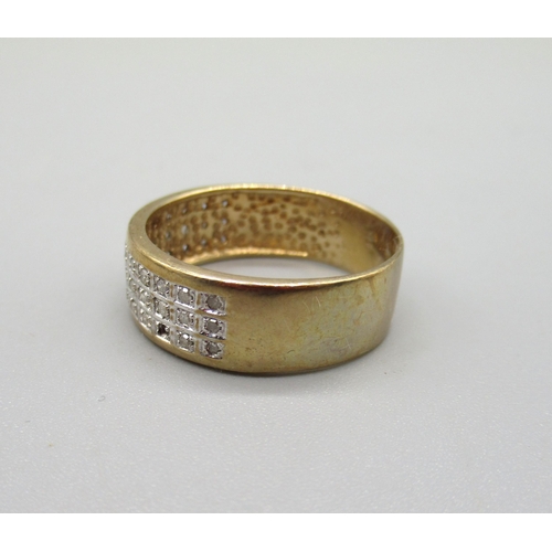 29 - 9ct yellow gold band ring set with rows of diamonds (A/F), stamped 375, size R1/2, and a 9ct yellow ... 