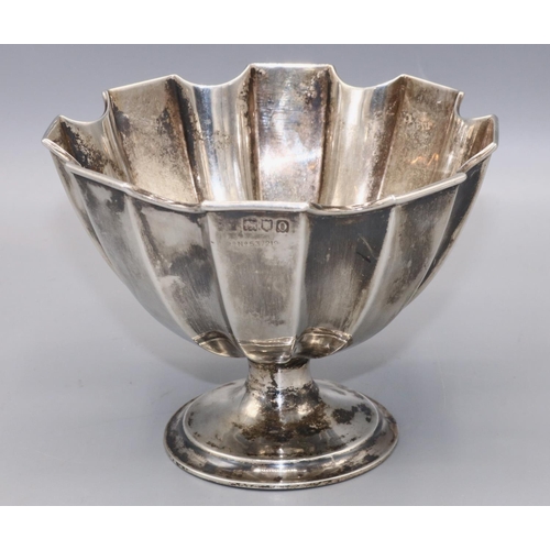 150 - Edwardian silver pedestal pewter bowl with scalloped edges, London, 1909, Mappin & Webb, H10cm, D12.... 