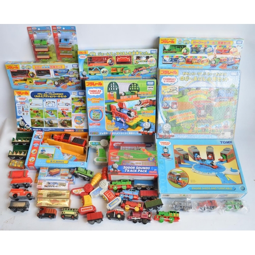 1311 - Collection of Thomas & Friends battery operated plastic model train sets from Tomy and Takara Tomy t... 