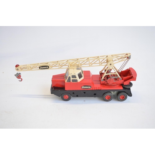 20 - Vintage Tri-ang Spot-On 1/42 scale No 117 Jones Crane (model in good condition for age with chipping... 