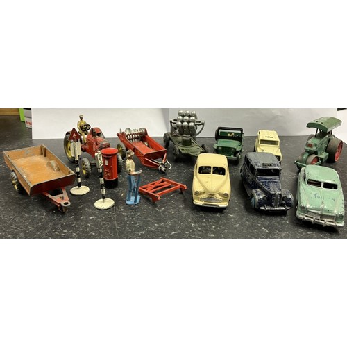 1175 - Collection of Dinky diecast vehicle models including farm trailer, tractor with driver, Austin taxi,... 