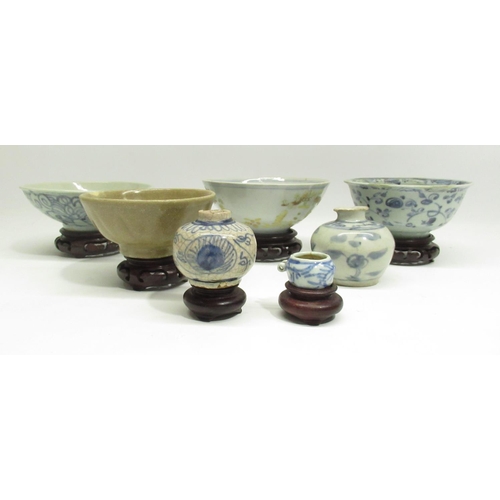 1227 - Collection of Chinese pottery inc. Ming period blue and white and celadon bowl, with 6 wood stands (... 