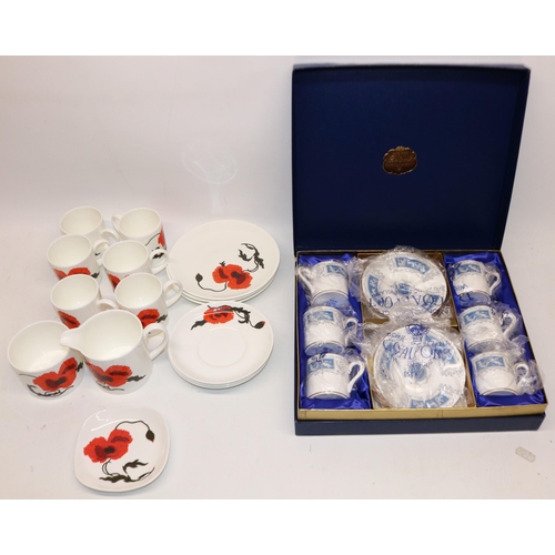 324 - Wedgwood Susie Cooper Design Corn Poppy 15 piece part coffee set and a cased Coalport Revelry 12 pie... 