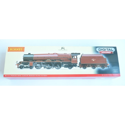 66 - Hornby OO gauge Digital Sound R2990XS BR Princess Class 46208 