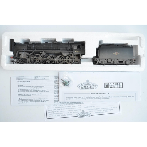 68 - Bachmann OO gauge 32-858DC factory weathered Class 9F Standard 92185 BR Black Late Crest with DCC So... 