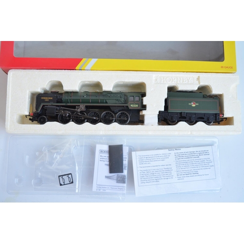 79 - Three OO gauge electric steam train models to include Hornby DDC Ready R2785 BR Green 9F 92220 