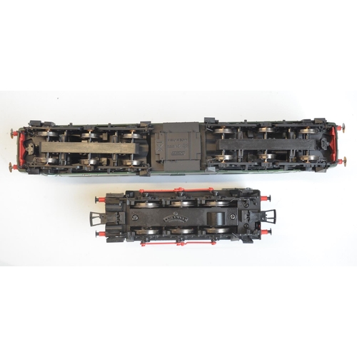 101 - Two OO gauge electric diesel locomotive models to include Hornby Super Detail DCC Ready R3144A BR gr... 