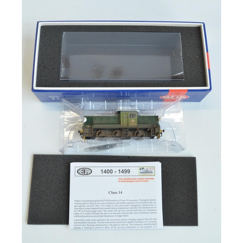 103 - Heljan OO gauge Item 1403 weathered Class 14 diesel-hydraulic locomotive (for Hattons Model Shop) in... 