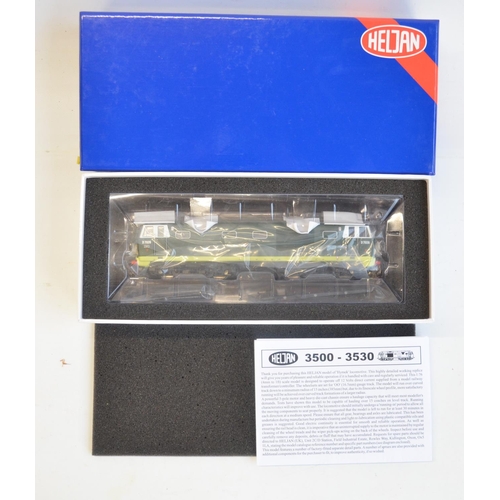 108 - Heljan OO gauge Item 3517 (8 DCC) Class 35 Hymek loco D7026 BR Green with small yellow panels in min... 