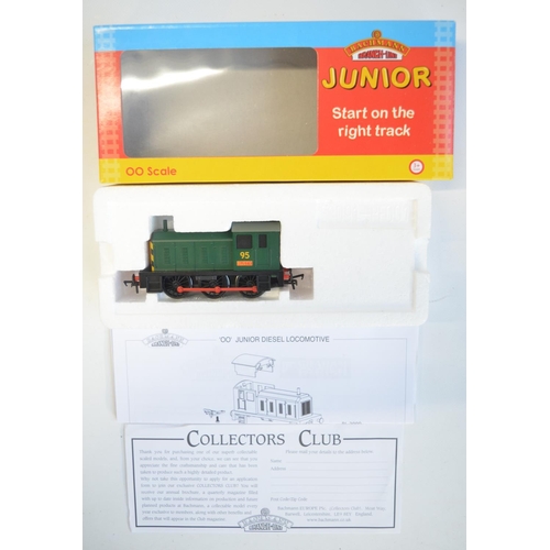 112 - Four OO gauge electric diesel train models to include Bachmann Junior 30-915 0-6-0 shunter 