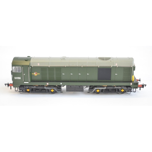 96 - Bachmann DCC Sound OO gauge electric diesel locomotive model 32-033DS Class 20 D8158 BR green livery... 