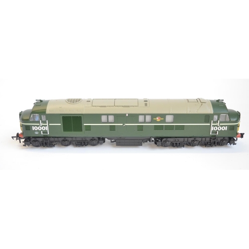 97 - Bachmann OO gauge electric diesel locomotive model 31-997 LMS 10001 BR green and eggshell blue waist... 