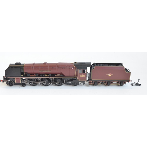 118 - Hornby OO gauge R3241 BR 4-6-2 Princess Coronation Class 