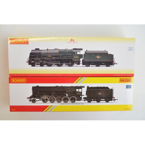 119 - Two OO electric steam train models from Hornby to include R3274 BR (Late) Class 9F Crosti Boiler 920... 