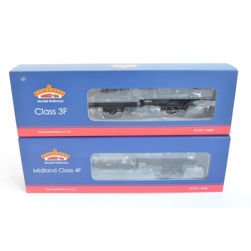 125 - Two OO gauge BR black late crest 0-6-0 electric steam train models from Bachmann to include 31-625 C... 